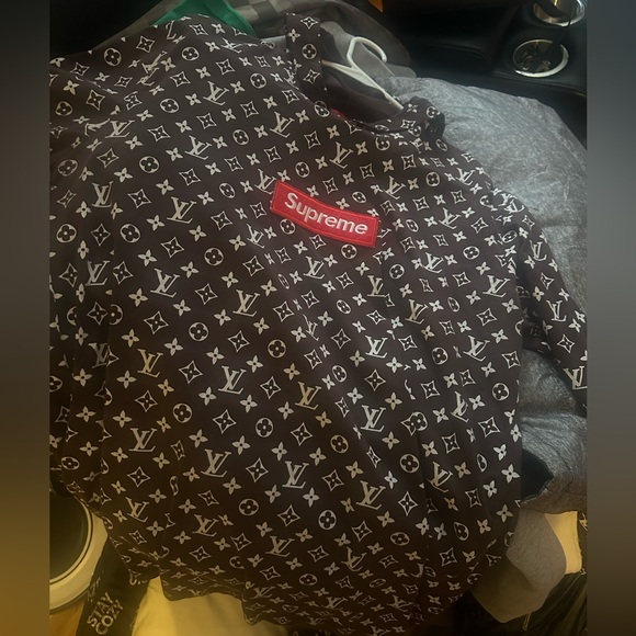 Lv hoodie shirt